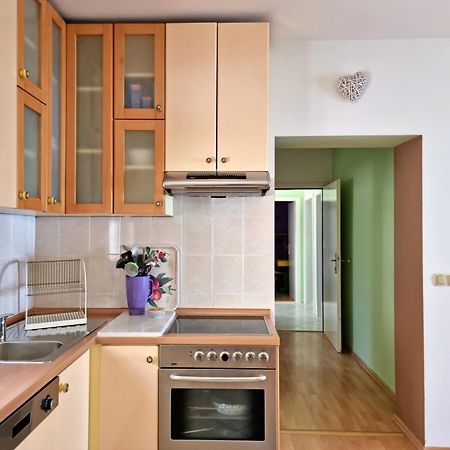 Apartments Soric Omis Bilik gambar